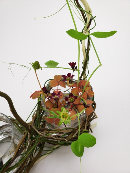 Easy way to make a basket for your cut flower harvest