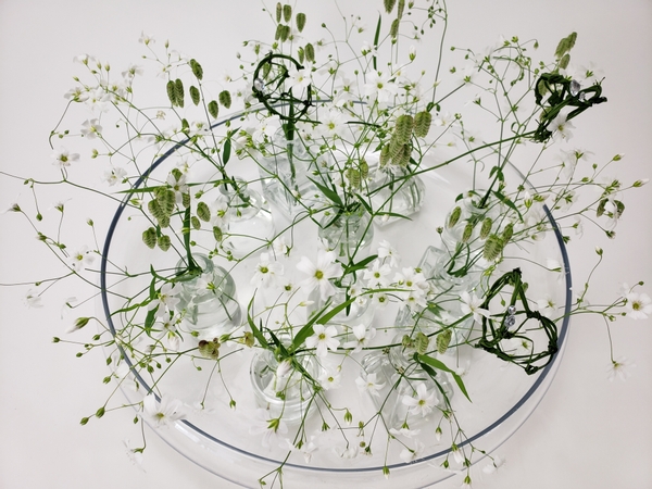 How to knot a bug net from vines for a flower arrangement