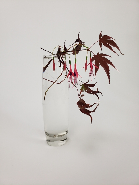 Drops do that floral arrangement by Christine de Beer Drops do that floral arrangement by Christine de Beer
