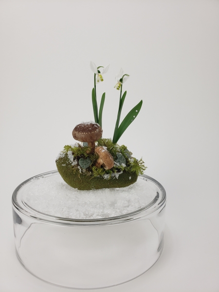 Snow Glitters and Mossy Glimmers floral art design by Christine de Beer.