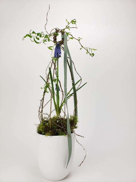 A Stay Open floral arrangement by floral designer Christine de Beer