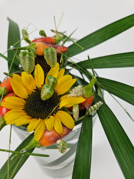 Delicate sunflower flower arrangement