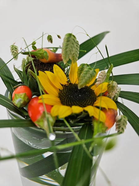 Design without floral foam beyond just using a wire cage