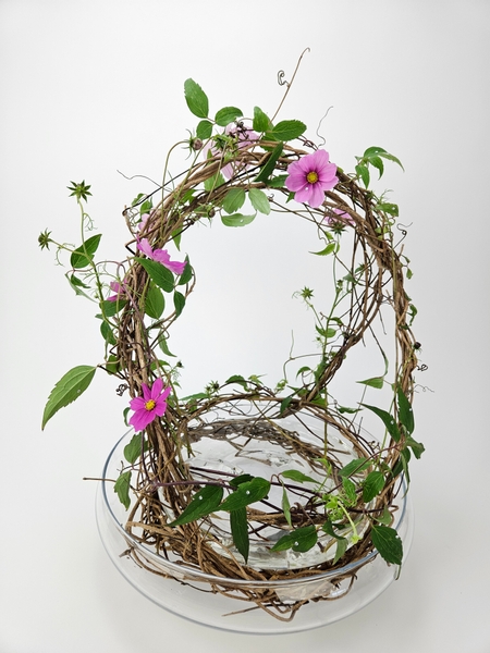 Haerfest fall floral basket design by Christine de Beer