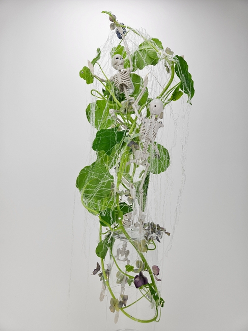 Scale up some Halloween chuckles