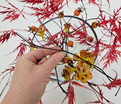 Barely there twig layer support to allow all the autumn colours to shine and glow