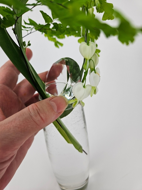 Roll a leaf blade shade shelter for a crystal puddle… frog